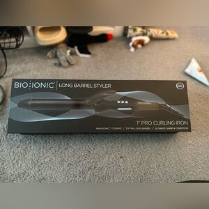 Bio Ionic 1 inch long barrel curling iron